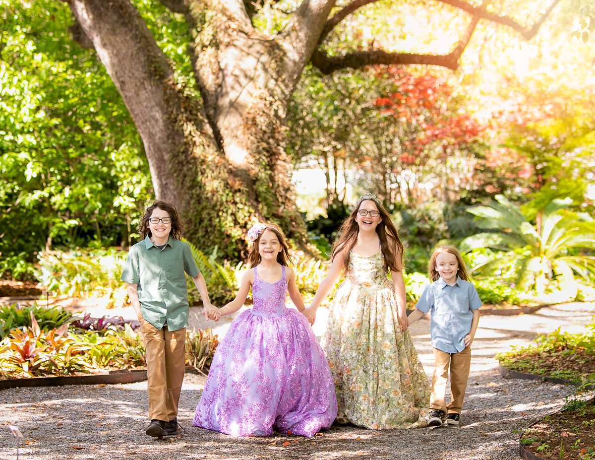 Milestones photography by Desert Rose Prints