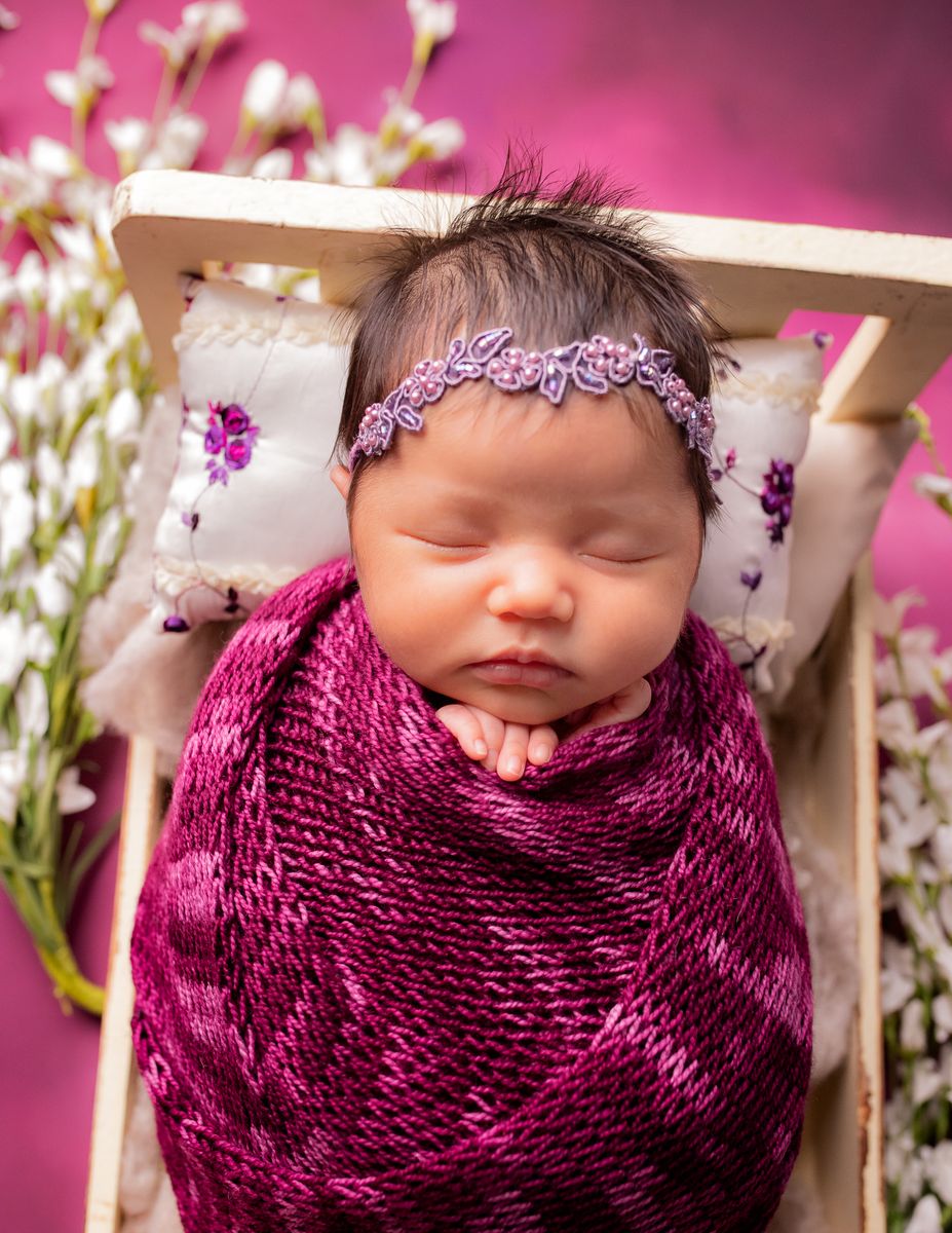 Newborn photography by Desert Rose Prints